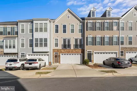 18 Sickle Dr #32, Stafford, VA 22554