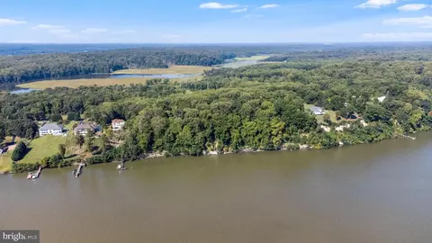 417 Marlborough Point Rd, Stafford, VA 22554