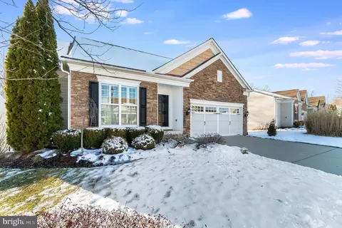 40 Battery Point Dr, Fredericksburg, VA 22406