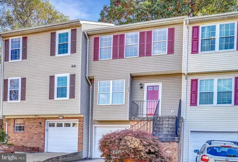 303 Staunton Ct, Stafford, VA 22554