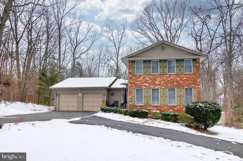 20 Greenridge Dr, Stafford, VA 22554