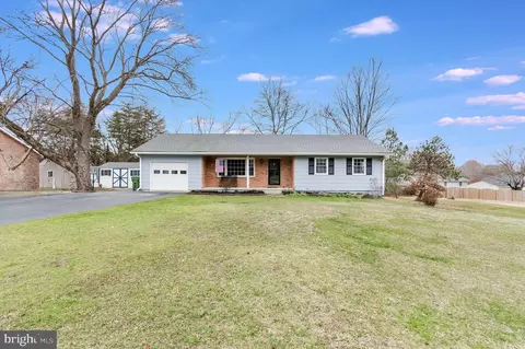 228 N Randolph Rd, Fredericksburg, VA 22405