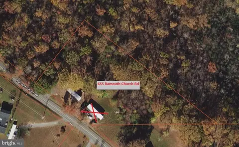 655 Ramoth Church Rd, Fredericksburg, VA 22406