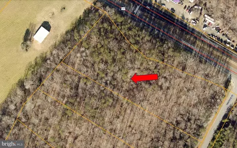 8 Timberidge Dr, Fredericksburg, VA 22406