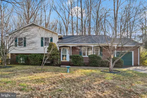5 Bradford Ct, Fredericksburg, VA 22405