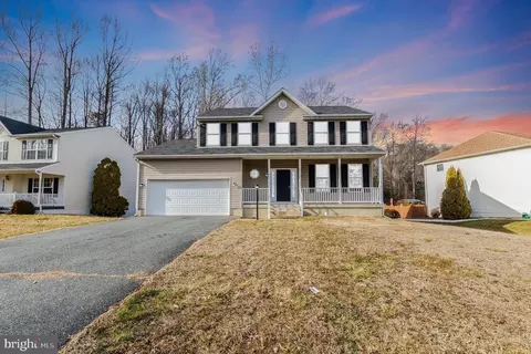 9 Clark Ln, Stafford, VA 22554