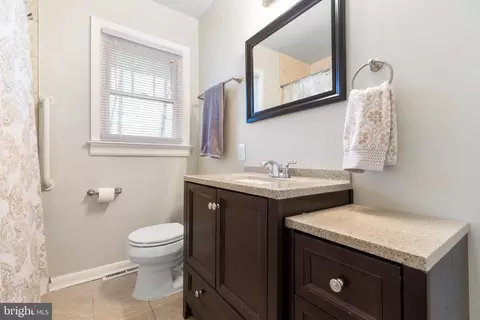 Bath - 48 Pendleton Rd, Fredericksburg, VA 22405 photo 1 of 1