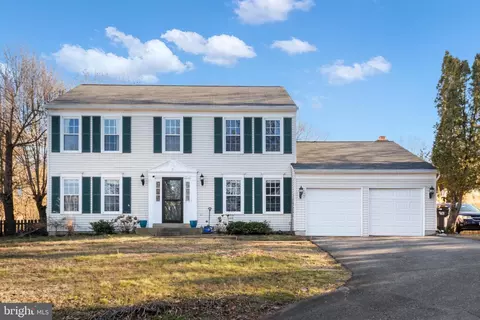 30 Summerwood Dr, Stafford, VA 22554