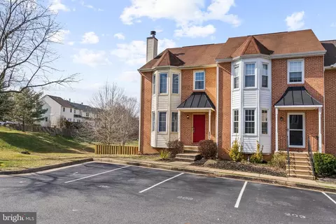 201 Barrie Pl, Fredericksburg, VA 22405