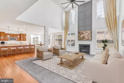 35 Woodford Dr, Fredericksburg, VA 22405