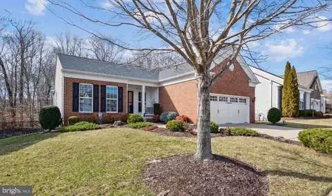 42 Battery Point Dr, Fredericksburg, VA 22406