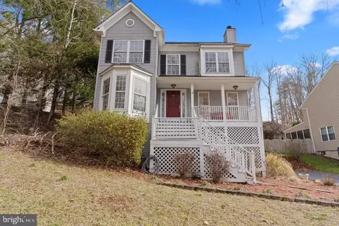 2019 Farragut Dr, Stafford, VA 22554