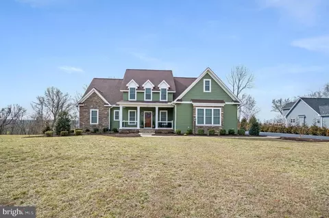 355 Brenthem Farm Dr, Fredericksburg, VA 22405