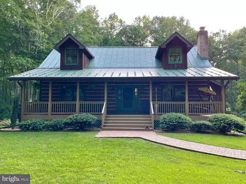 21 Long Branch Ln, Stafford, VA 22556