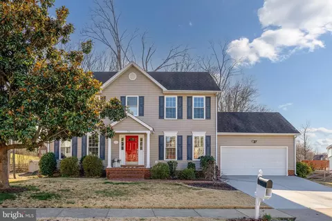 70 Greenhill Ln, Fredericksburg, VA 22405