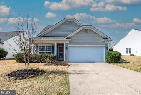 281 Bridgewater Cir, Fredericksburg, VA 22406
