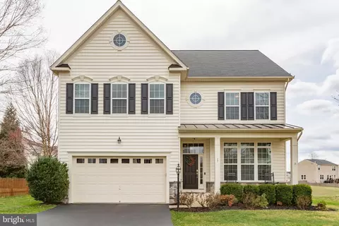 17 Charter Gate Dr, Fredericksburg, VA 22406