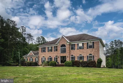 4 Riva Ridge Ln, Stafford, VA 22556