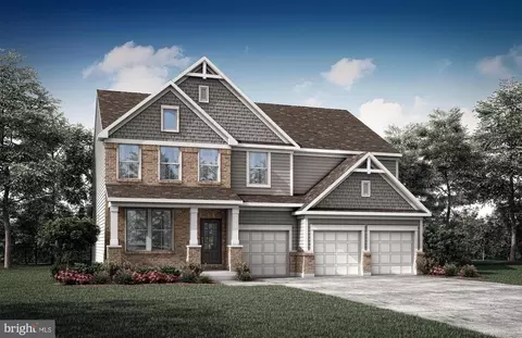 639 Collingwood Dr, Fredericksburg, VA 22405