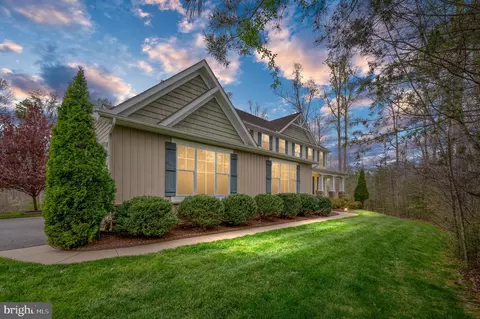 138 Donovan Ln, Stafford, VA 22556