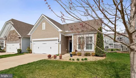 34 Montauk Ave, Fredericksburg, VA 22406