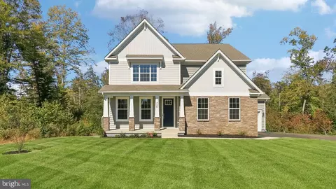 808 Long Meadow Dr, Fredericksburg, VA 22406