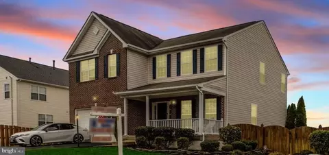 37 Fletcher Dr, Fredericksburg, VA 22406