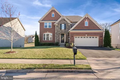 74 Coachman Cir, Stafford, VA 22554