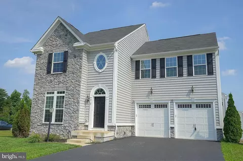 1 Clear Spring Ln, Fredericksburg, VA 22405