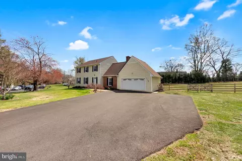 7 Wall St, Fredericksburg, VA 22405