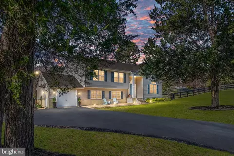 3 Pleasure Ct, Stafford, VA 22556