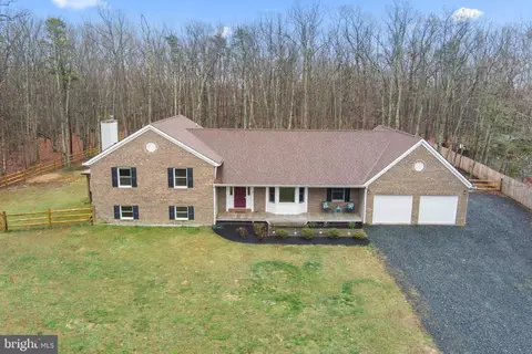 85 Joshua Beach Ct, Fredericksburg, VA 22406
