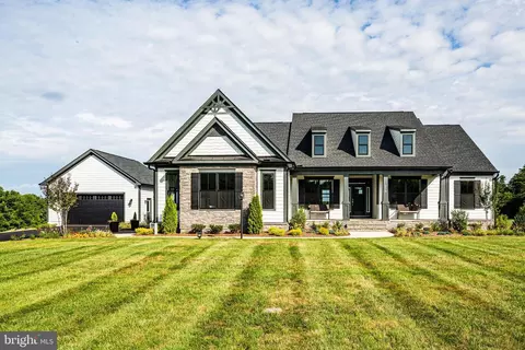 251 Poplar Rd, Fredericksburg, VA 22406