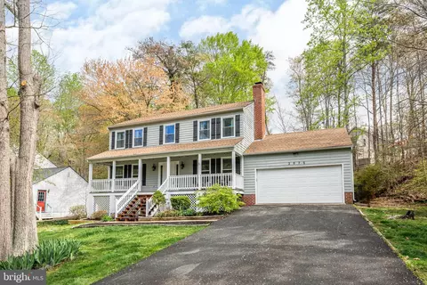2072 Farragut Dr, Stafford, VA 22554