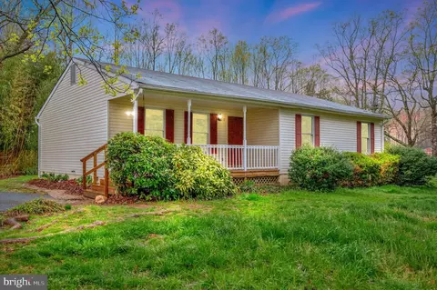 26 Den Rich Rd, Stafford, VA 22554