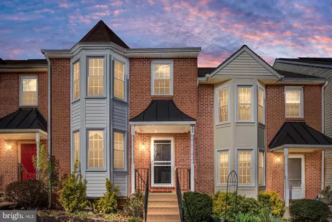203 Barrie Pl, Fredericksburg, VA 22405