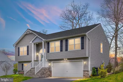 28 Amelia Ct, Fredericksburg, VA 22405