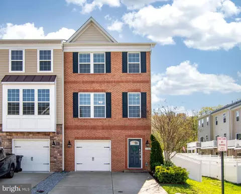 121 Hidden Brook Dr, Fredericksburg, VA 22405