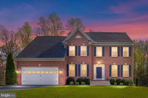 99 Mcpherson Dr, Fredericksburg, VA 22406