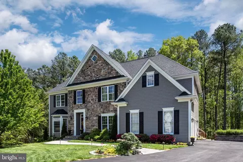 8 Engles Ct, Stafford, VA 22554