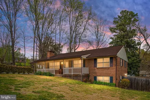 4 Hicks Ct, Fredericksburg, VA 22405