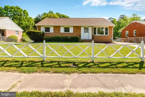 207 Maple St, Fredericksburg, VA 22405