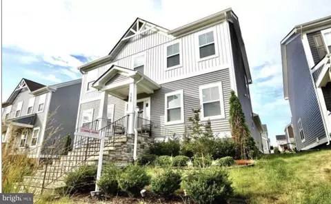 508 Embrey Mill Rd, Stafford, VA 22554