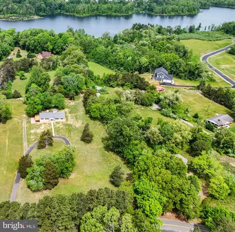 144 Rocky Run Rd, Fredericksburg, VA 22406