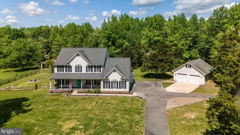 149 Summer Breeze Ln, Fredericksburg, VA 22406
