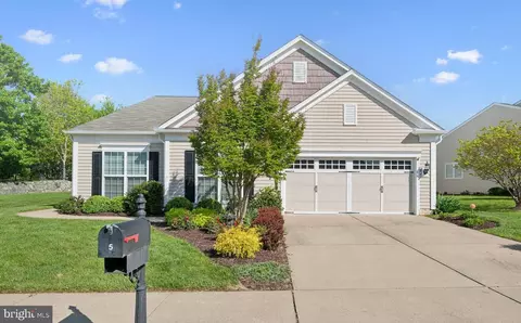 5 Eagle Bluff St, Fredericksburg, VA 22406