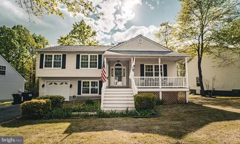 60 Melanie Hollow Ln, Fredericksburg, VA 22405