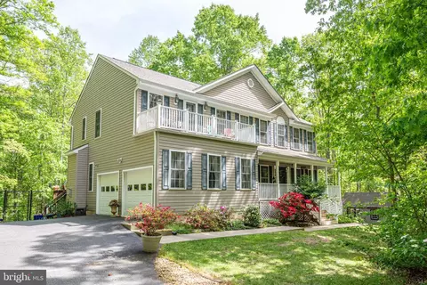 110 Tracey Ln, Fredericksburg, VA 22406