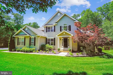 299 Summer Breeze Ln, Fredericksburg, VA 22406