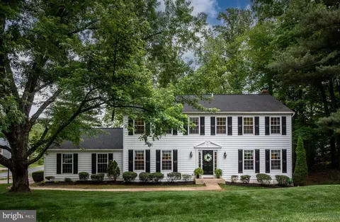 26 Rocky Way Dr, Stafford, VA 22554
